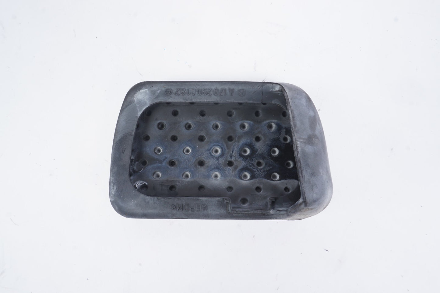 10-17 Mercedes W207 E350 E550 Brake Pedal Pad 1702900182 OEM