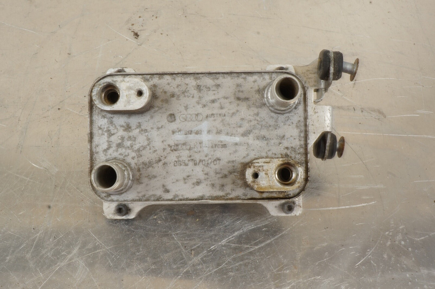 AUDI VOLKSWAGEN AUTOMATIC TRANSMISSION OIL COOLER OEM 4E0317021