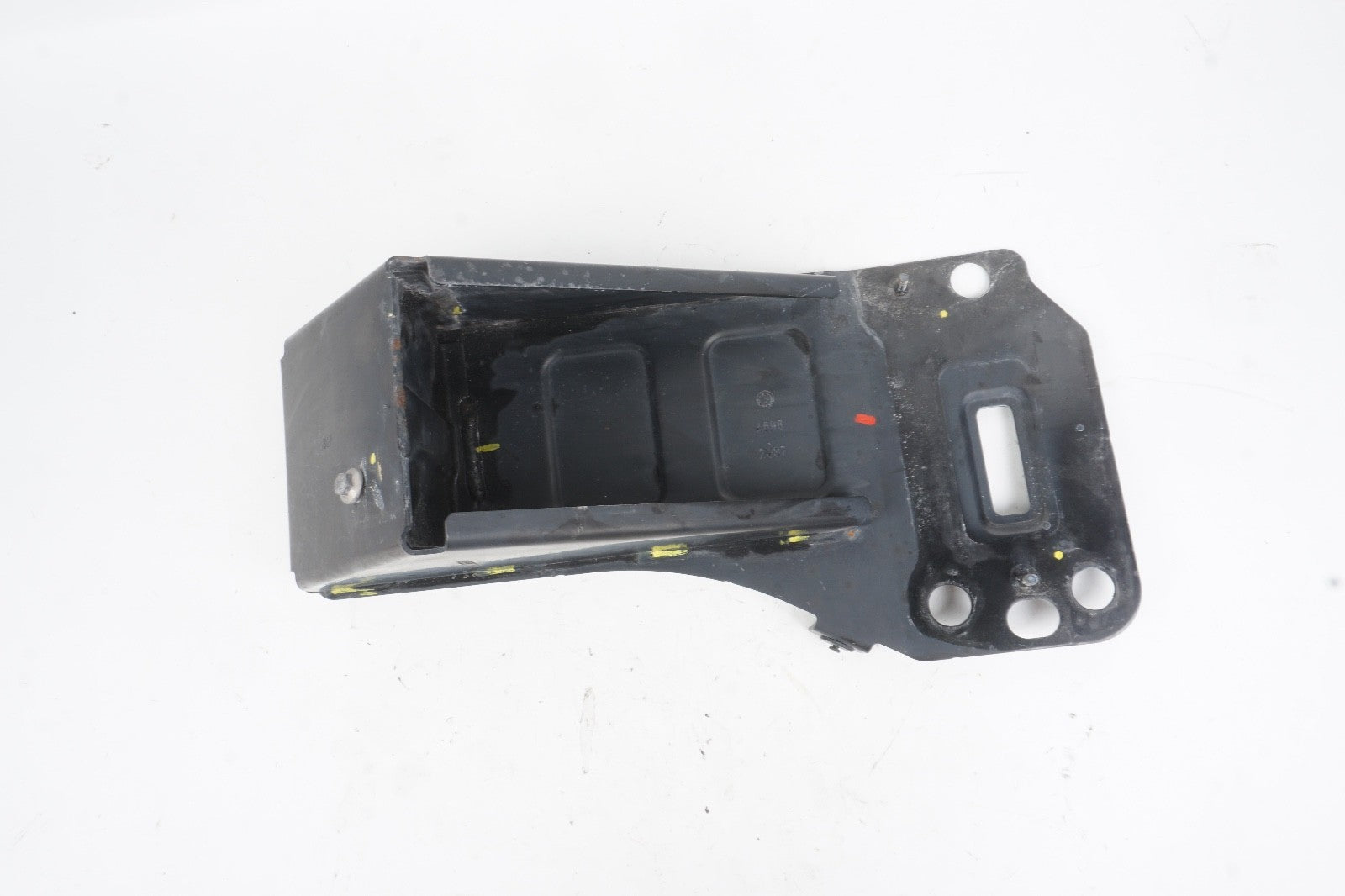 2017 - 2019 ALFA ROMEO GIULIA FRONT LEFT SIDE BUMPER MOUNT SUPPORT BRACKET OEM