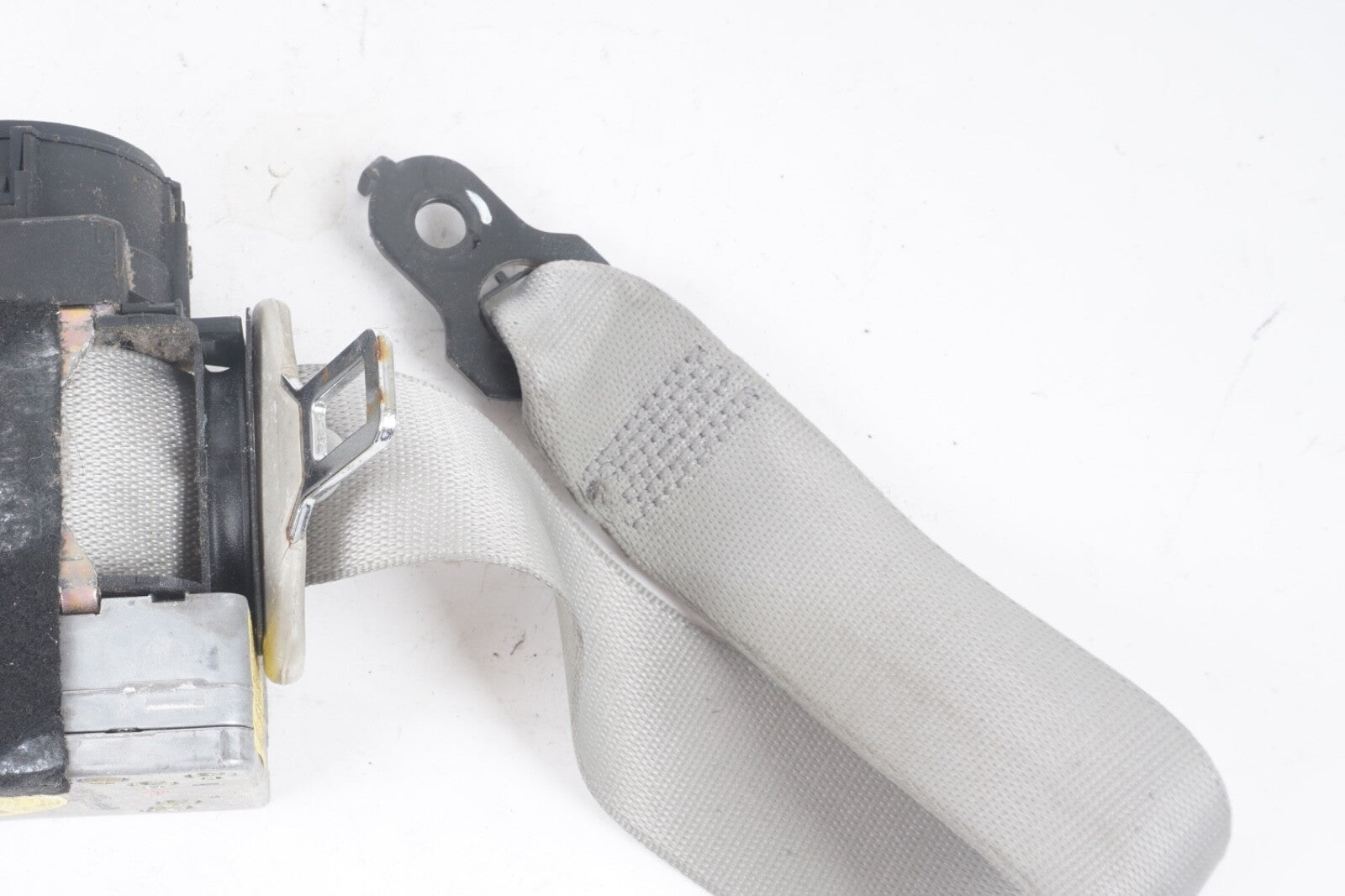 03-06 Mercedes R230 SL500 SL600 Left Side Seatbelt Seat Belt Retractor Oem