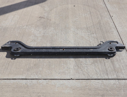 06-11 Mercedes W164 X164 ML350 ML550 Front Lower Radiator Core Support Bracket