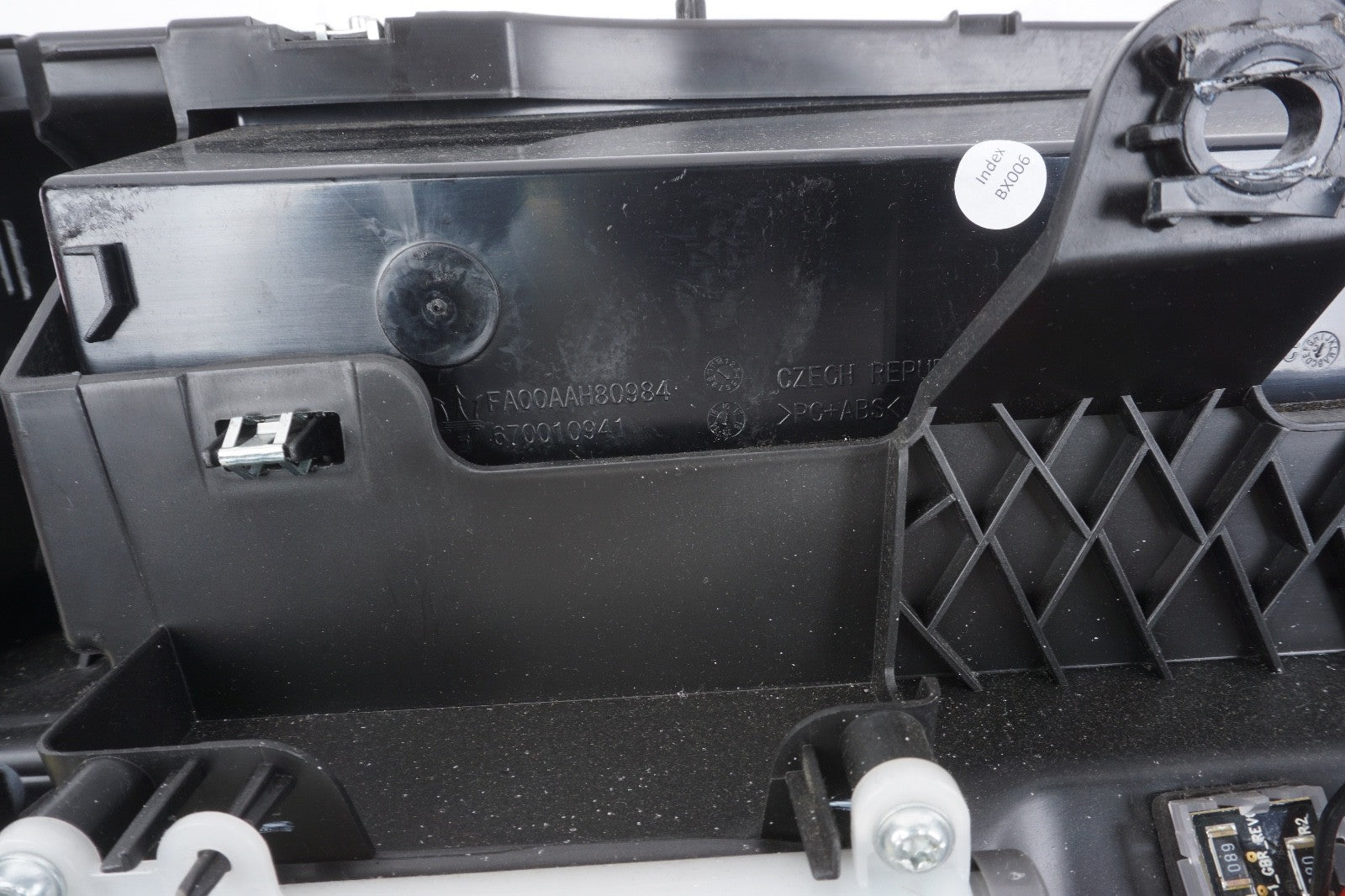 2014 - 2017 MASERATI GHIBLI S Q4 M157 GLOVE BOX STORAGE COMPARTMENT 670016878