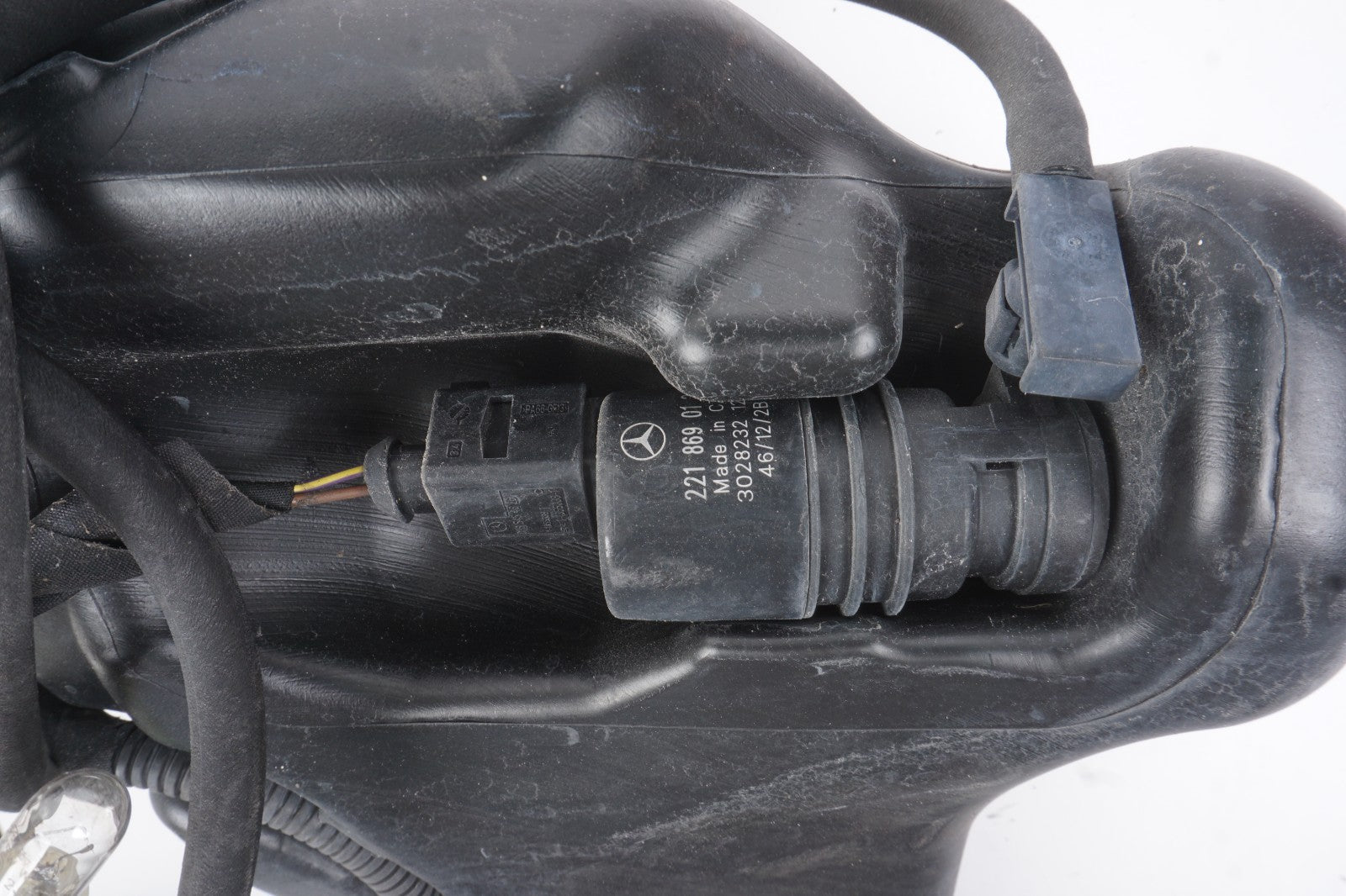 2011-2017 Mercedes W207 E350 Windshield Washer Fluid Reservoir OEM