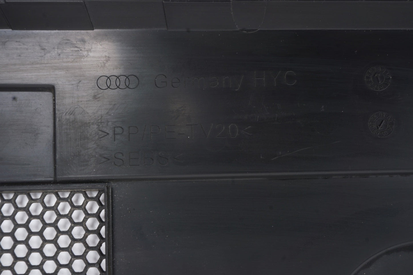 2005 - 2011 Audi A6 C6 Front Engine Bay Cover Panel Cowl Firewall OEM