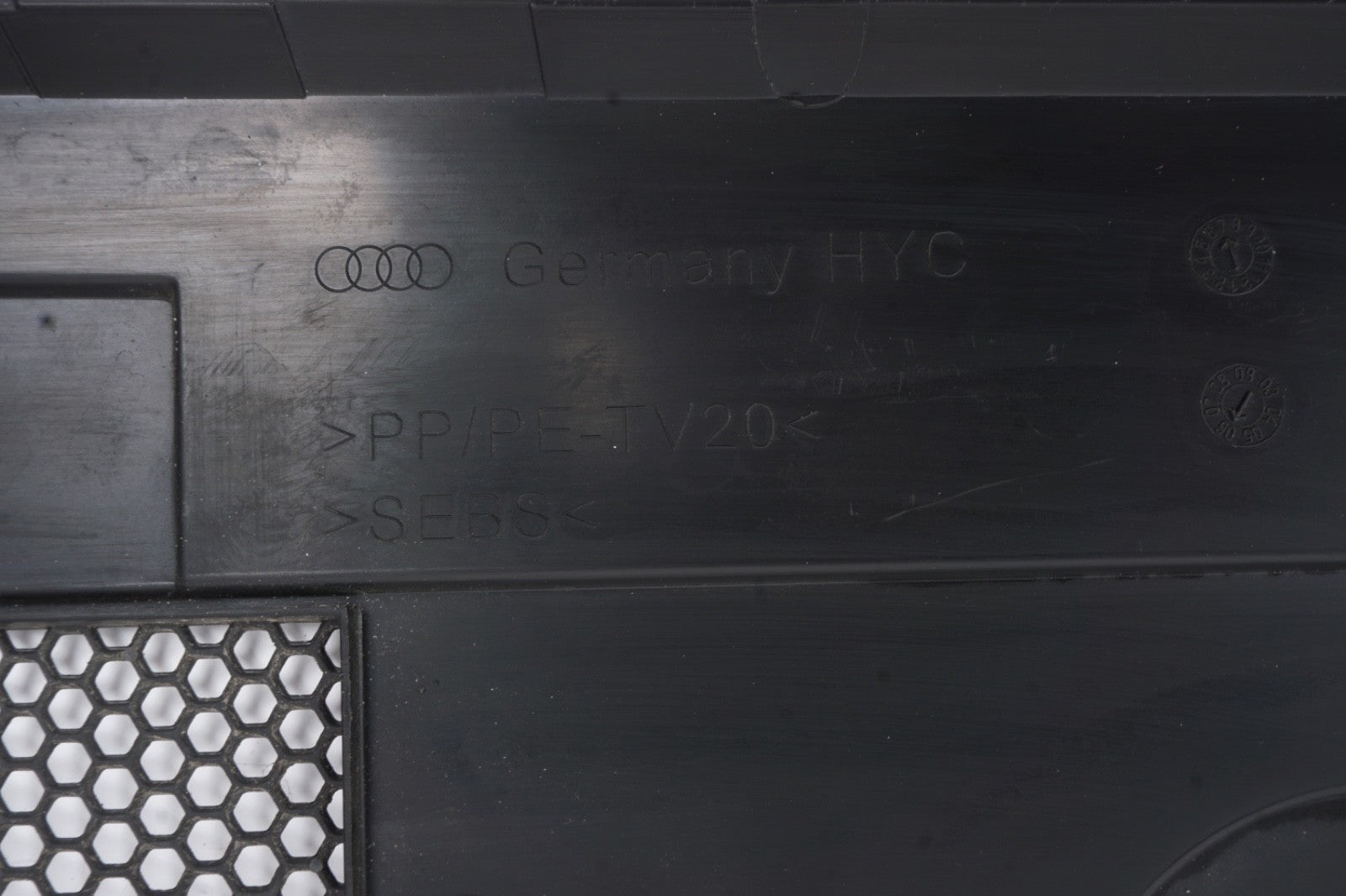 2005 - 2011 Audi A6 C6 Front Engine Bay Cover Panel Cowl Firewall OEM