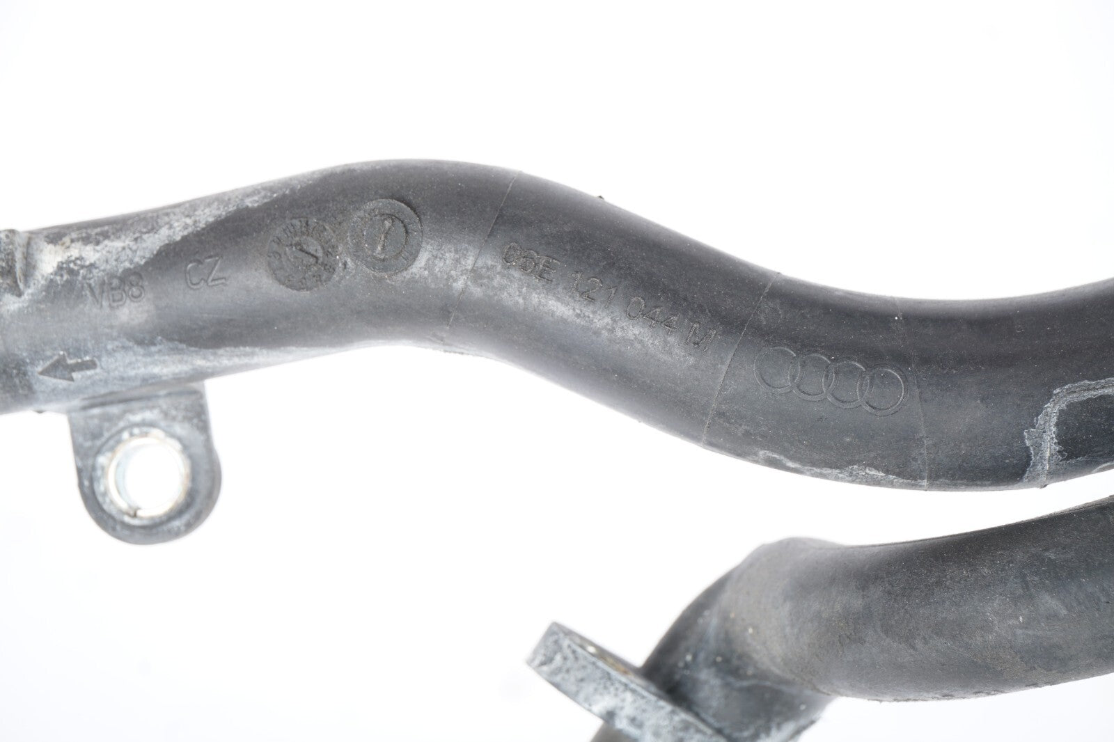 2009 - 2011 Audi A6 3.0l  Coolant hose Line Pipe SET 06E121044 OEM