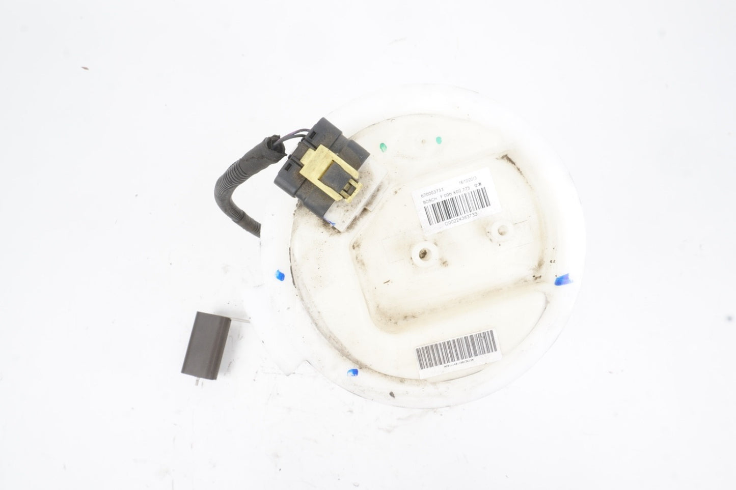 2014 - 2020 Maserati Ghibli 3.0L Right Side Fuel Pump Assembly 670003733 OEM