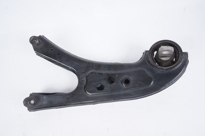 2015 - 2019 Toyota Highlander Rear Control Arm Lower Right Passenger Side OEM