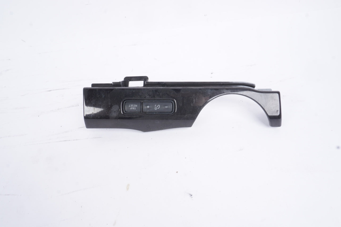 2017 - 2024 NISSAN TITAN DASH LEFT TRIM COVER W/ DIMMER SWITCH OEM 68221EZ00A