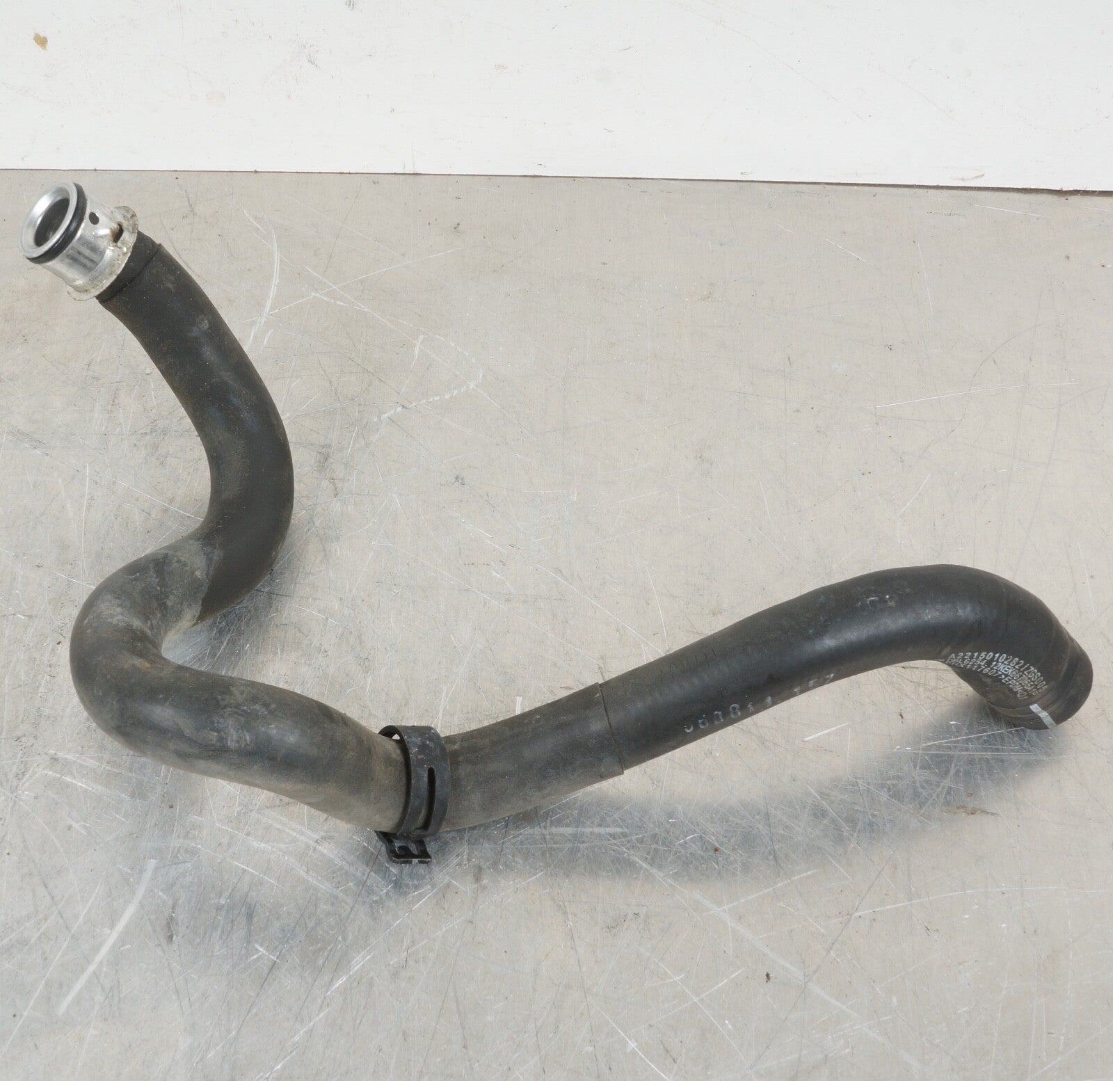 07-11 Mercedes W221 S550 E550 SL550 CL550 Radiator Upper Cooling Hose 2215010282