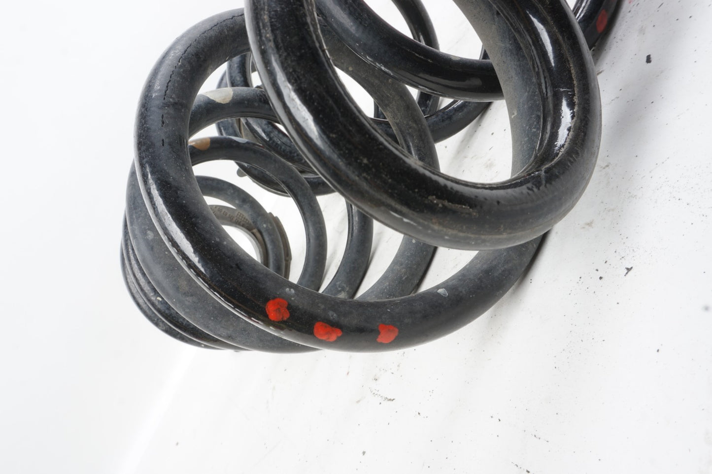 2022 - 2023 MERCEDES EQB300 X243 REAR SUSPENSION COIL SPRING SET OEM