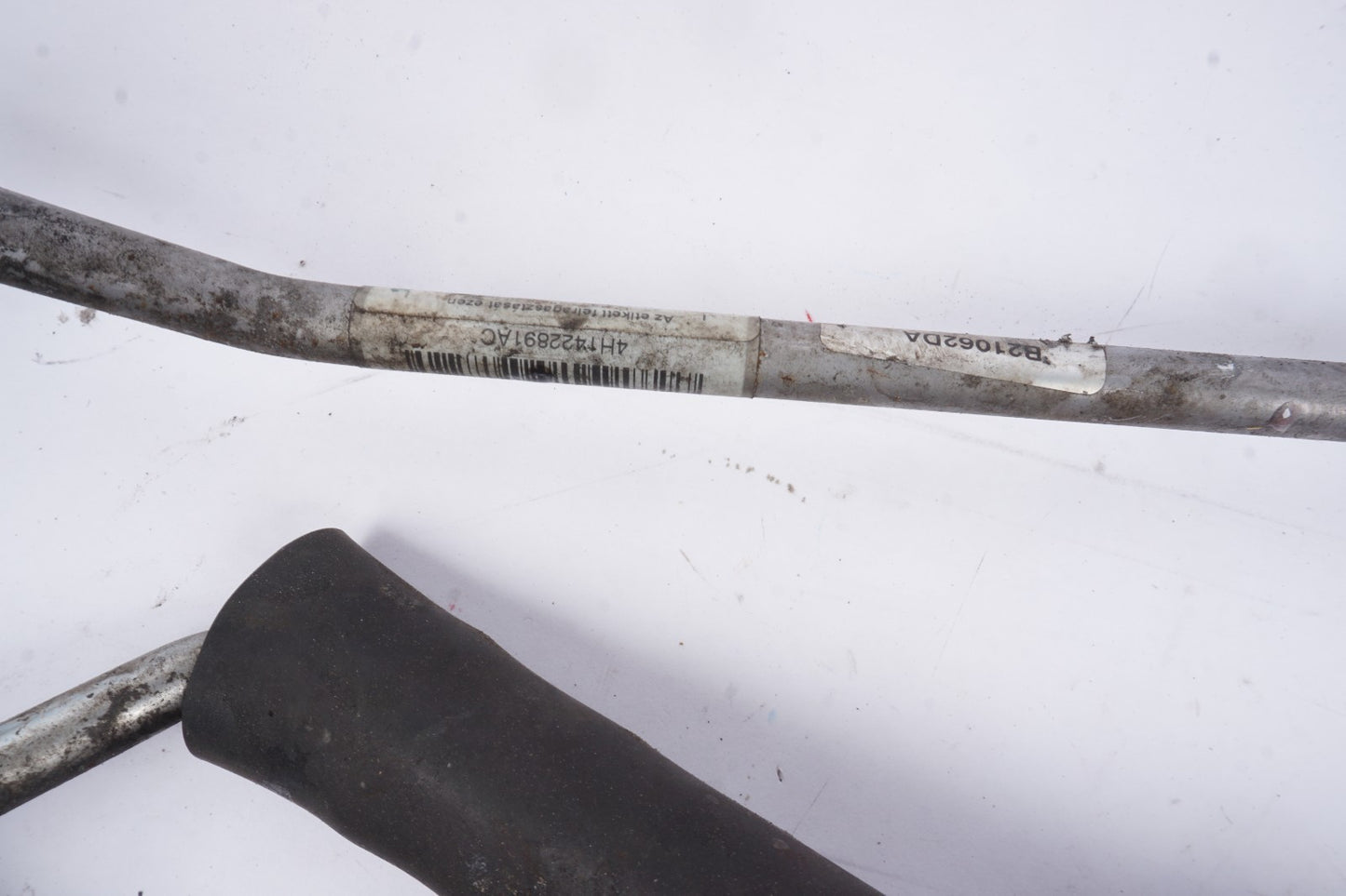 2011-2014 AUDI A8 4.2l Power Steering  Line Pipe   OEM