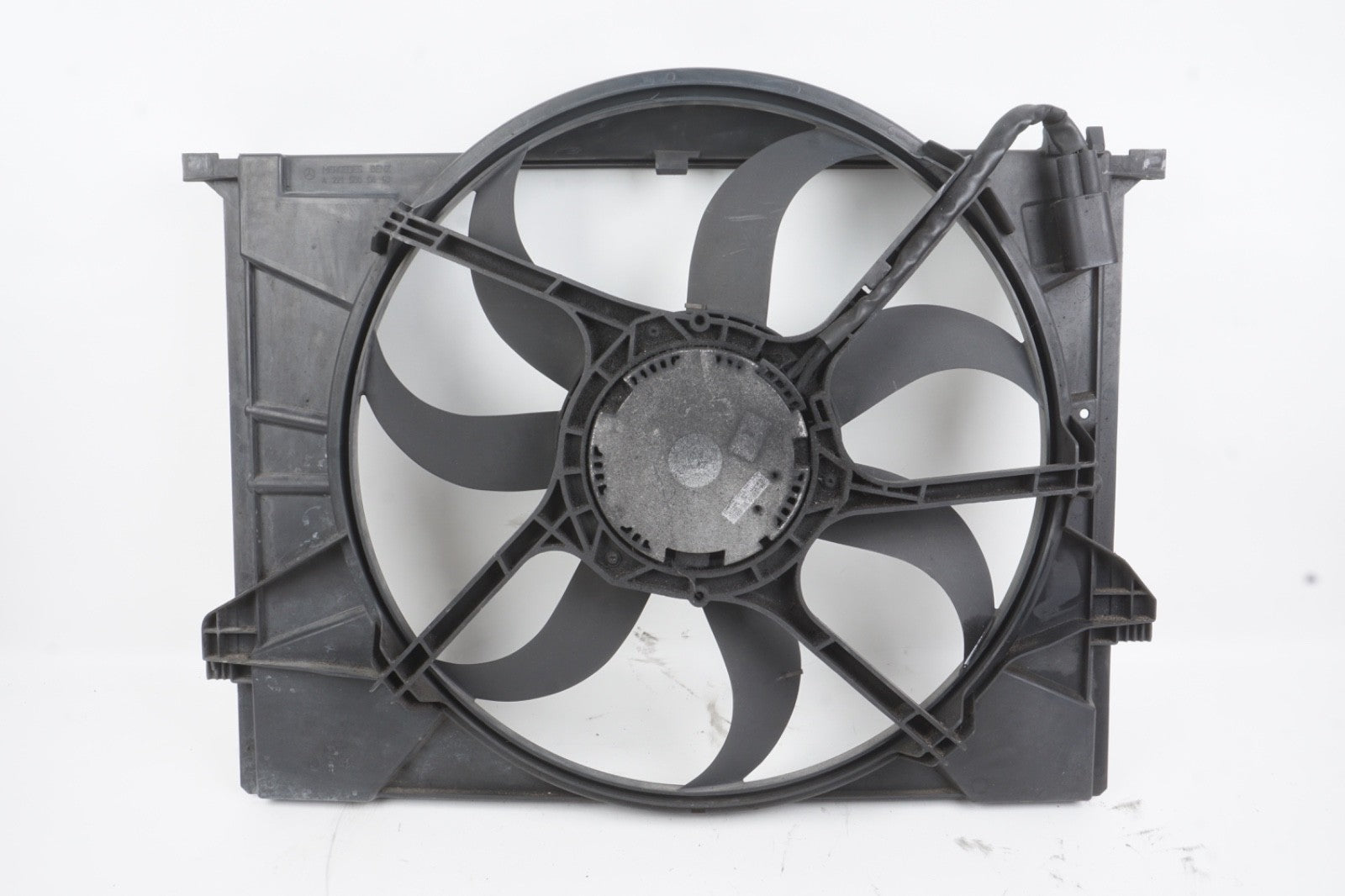 07-13 Mercedes W221 S550 S450 Engine Cooling Fan Motor Assembly 2215000493 OEM