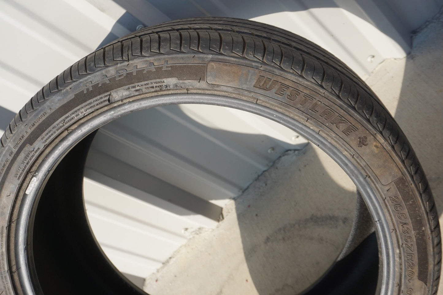 265/35ZR20 West Lake SA-07 Tire - 7.9/32 - USED