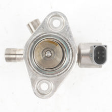 2013 Mercedes X166 GL550 E550 Left Driver Side High Pressure Fuel Pump OEM