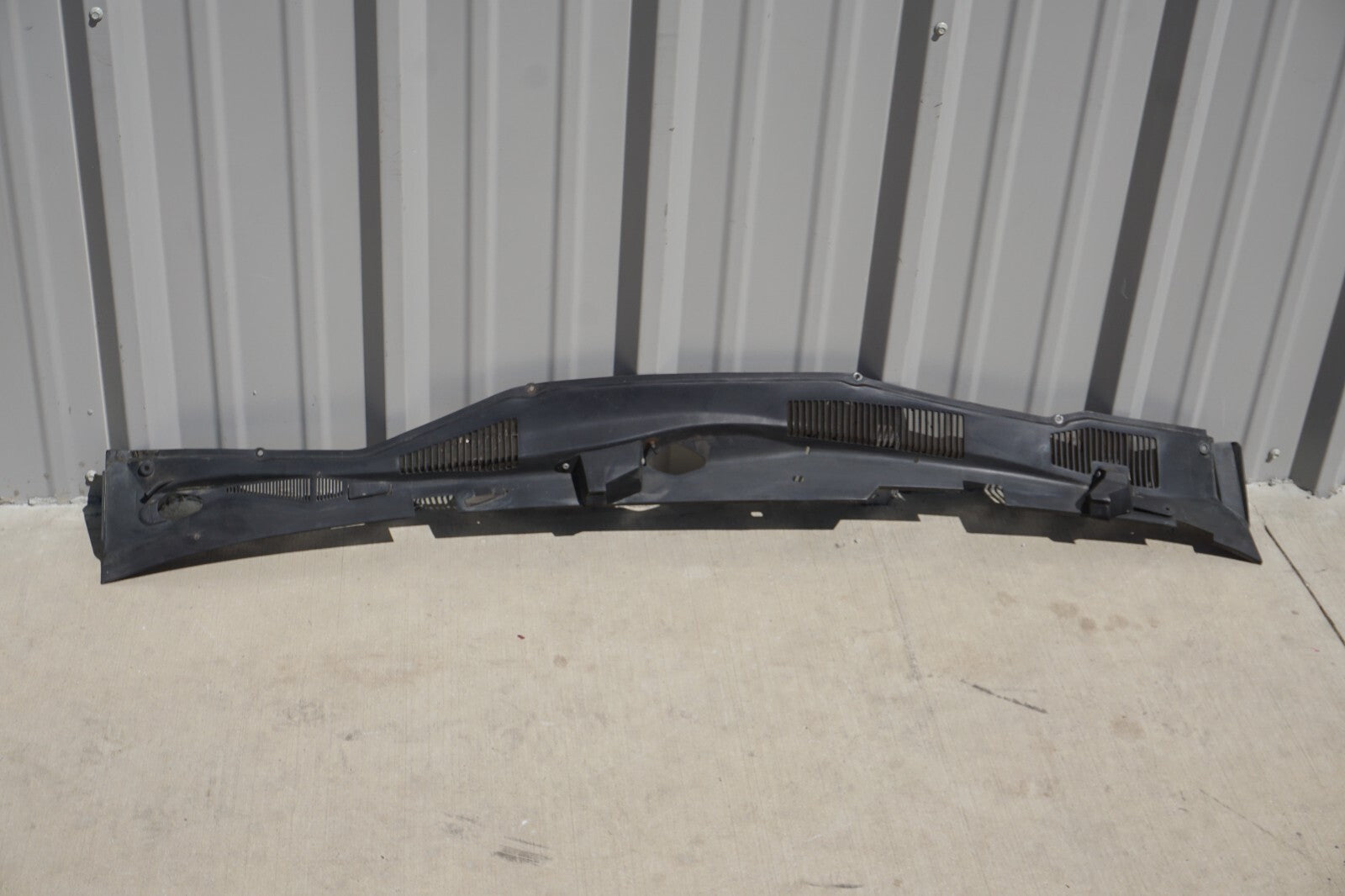 1987-1993 Cadillac Allante Windshield Wiper Cover Cowl Grille OEM
