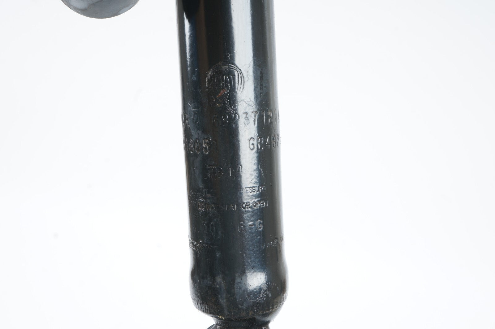 2012 - 2017 FIAT 500 REAR SHOCK STRUT ABSORBEL LEFT & RIGHT 68237121AA OEM