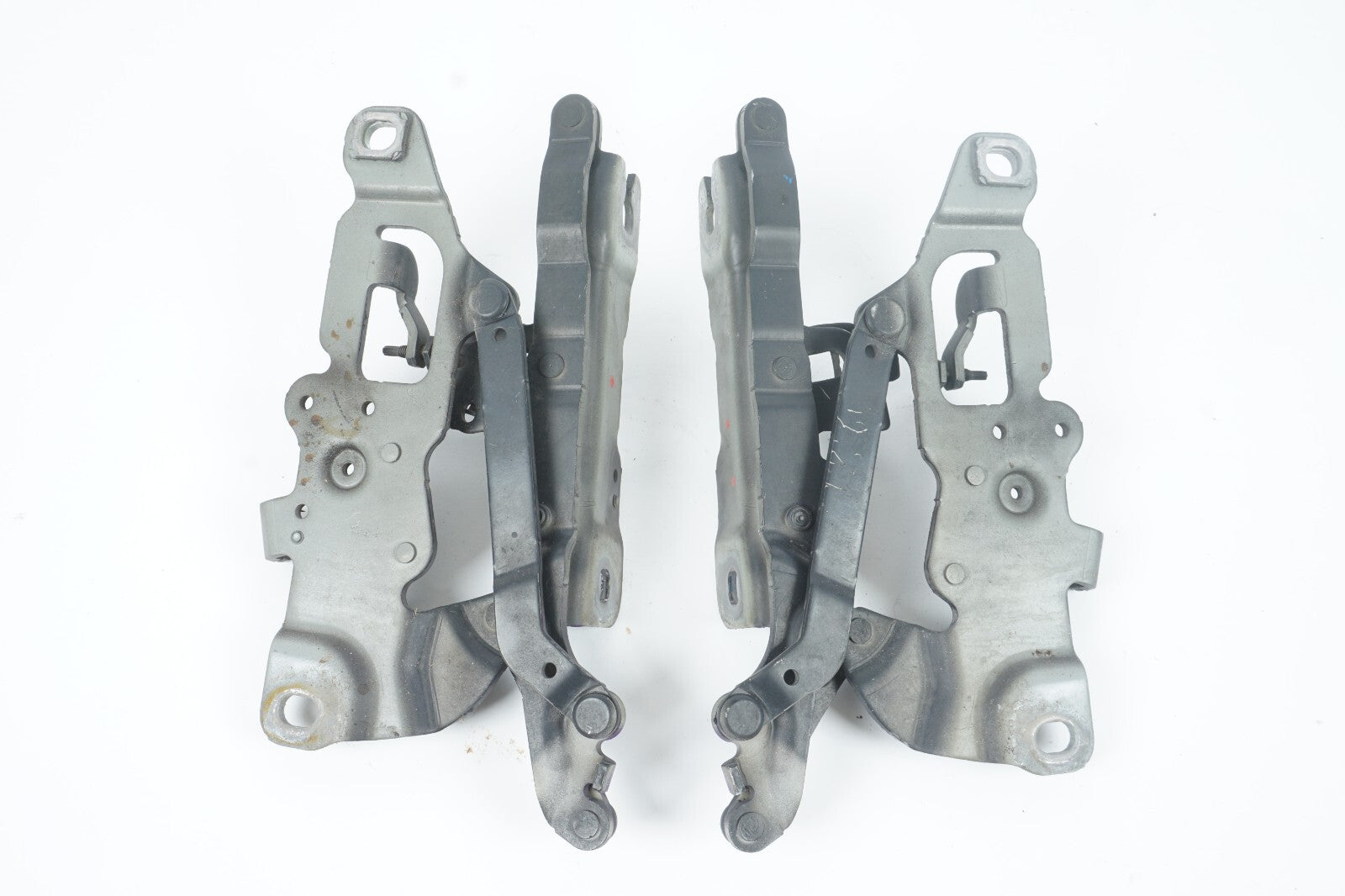 2012 - 2018 BMW 650i 640i HOOD BONNET HINGE  SET OF 2 OEM