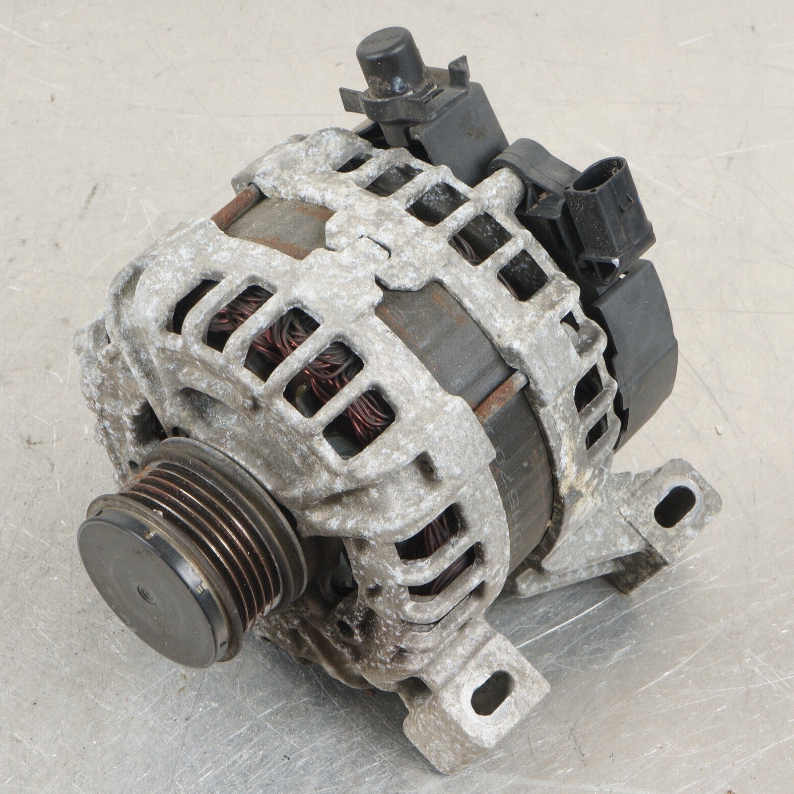 2013 Volvo C70 Alternator Generator Assembly Unit 14V 150 Amp Bosch OEM 31288879