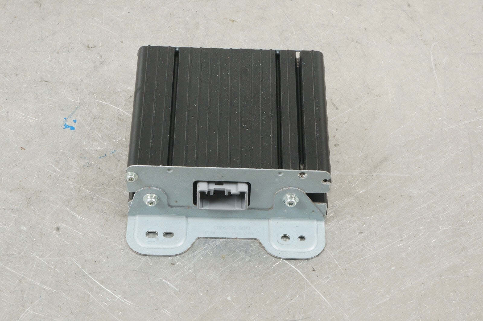 06-13 Mercedes W164 ML350 R350 GL450 Power Inverter Module 2049820020 OEM