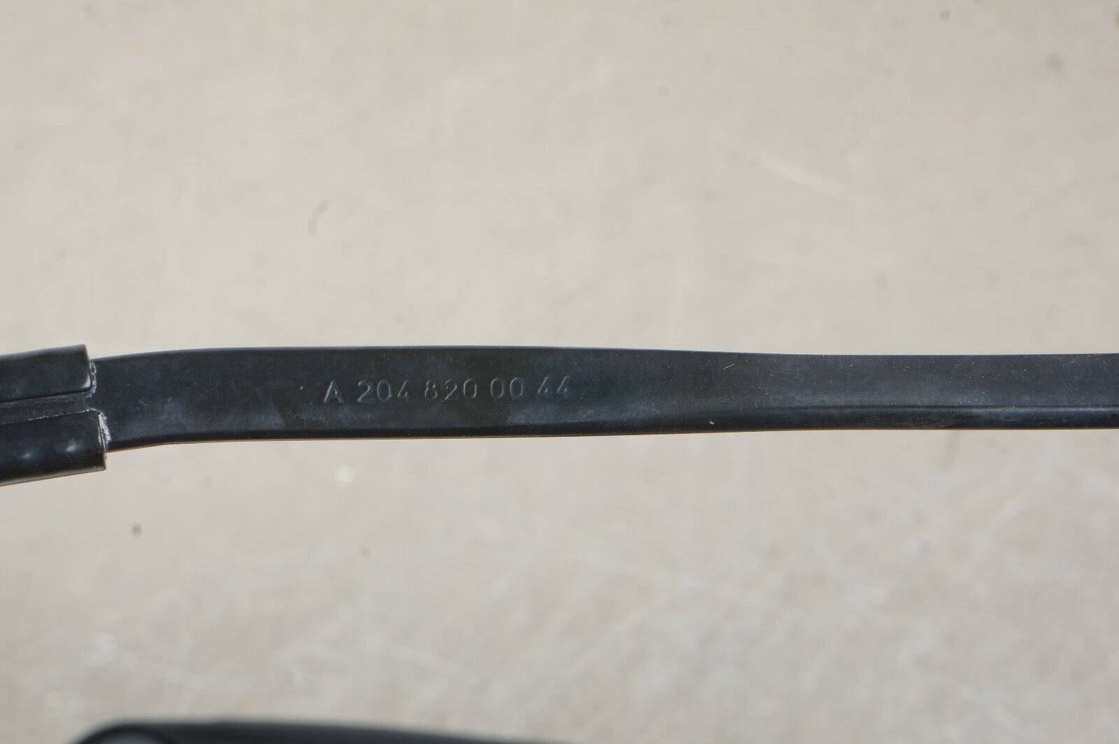2011 2012 2013 2014 MERCEDES C250 C350 Front Windshield Wiper Arm Left Right Set