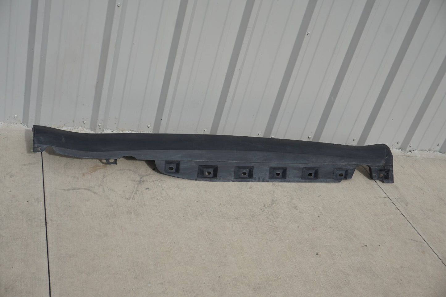 11 - 16 Mini Cooper Countryman Right Pass Side Rocker Panel Skirt Molding OEM