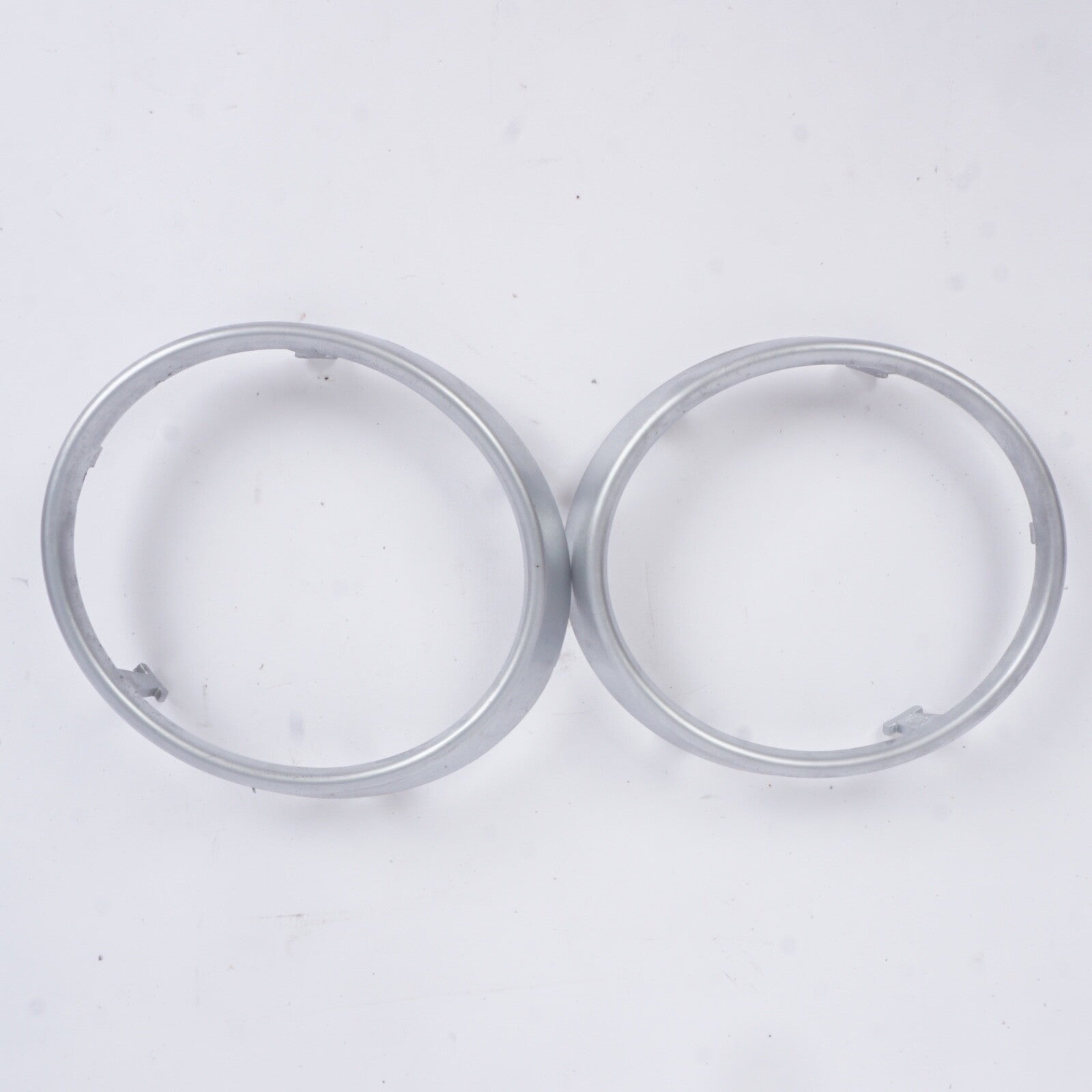 06-12 Mercedes W164 ML350 ML63 GL450 Dash AC Air Vent  Bezel Pair