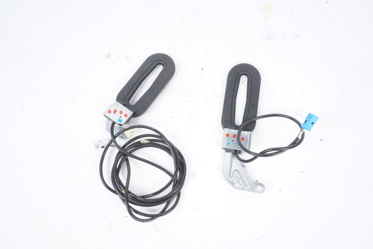04-06 Mercedes R230 SL500 SL55 AMG Keyless Go Entry Antenna Set of 2 OEM