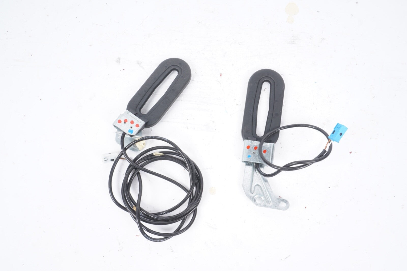 04-06 Mercedes R230 SL500 SL55 AMG Keyless Go Entry Antenna Set of 2 OEM