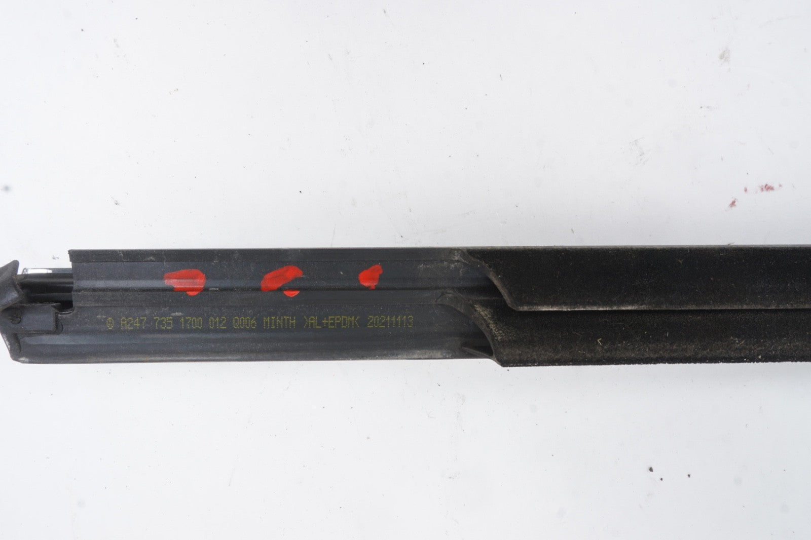 2020 - 2025 MERCEDES GLB250 EQB REAR LEFT SIDE DOOR WINDOW BELT MOLDING OEM