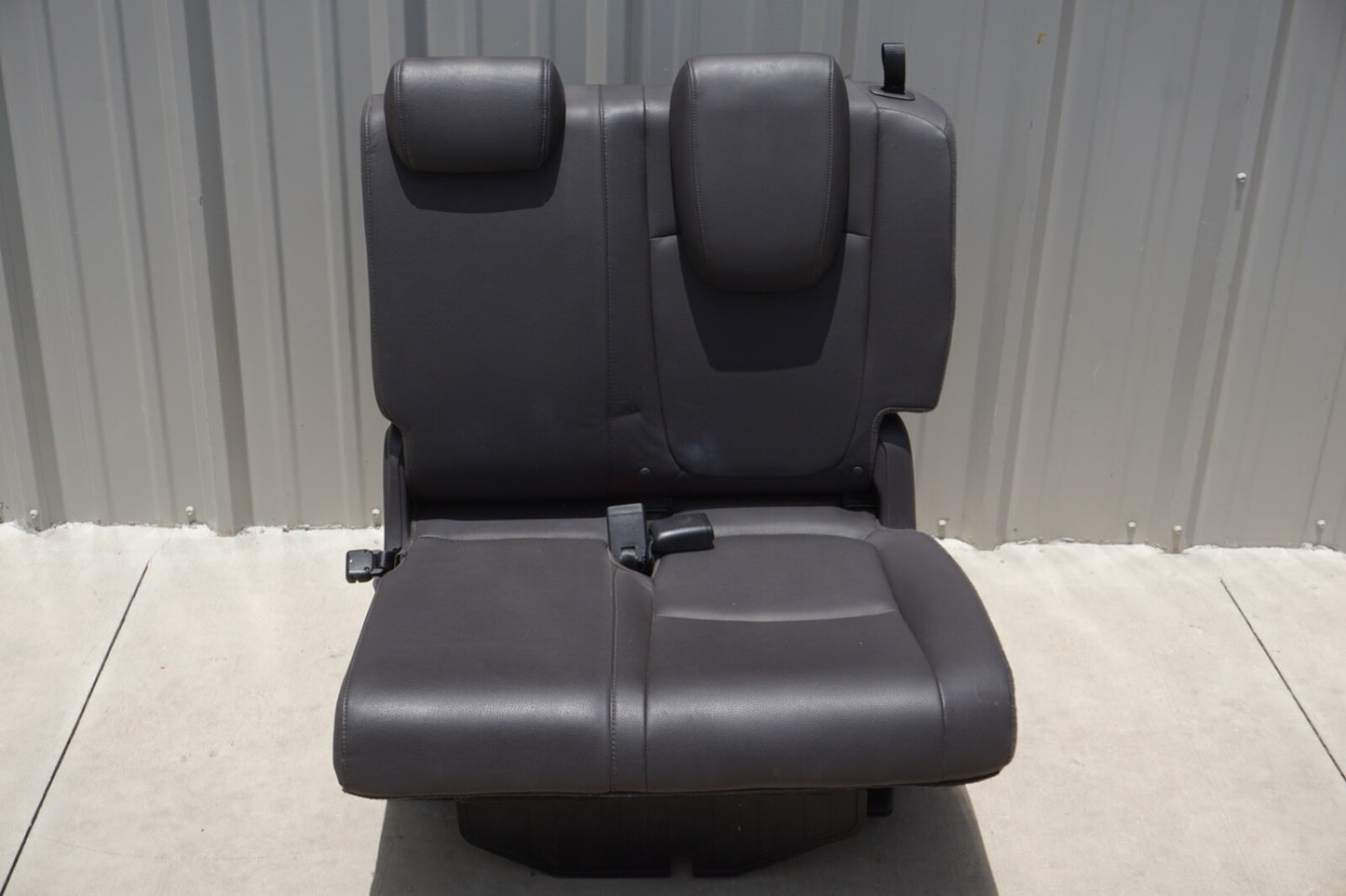 2018 - 2020 HONDA ODYSSEY REAR 3RD ROW LEFT SIDE SEAT CUSHION OEM BROWN