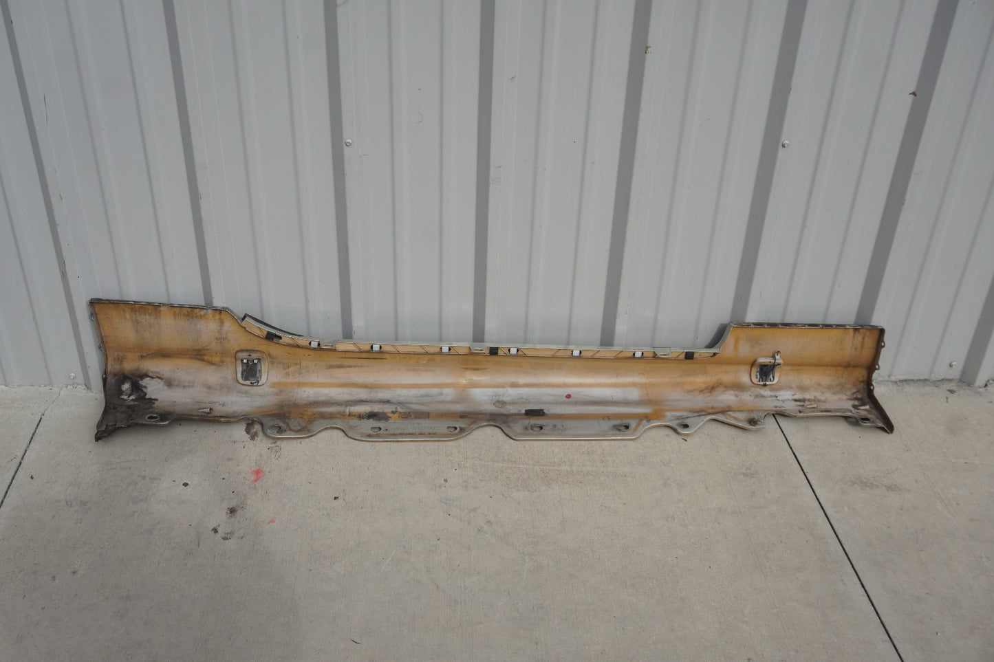 2003 - 2008 Mercedes Sl500 Rear Left Side Rocker Panel Skirt Molding OEM