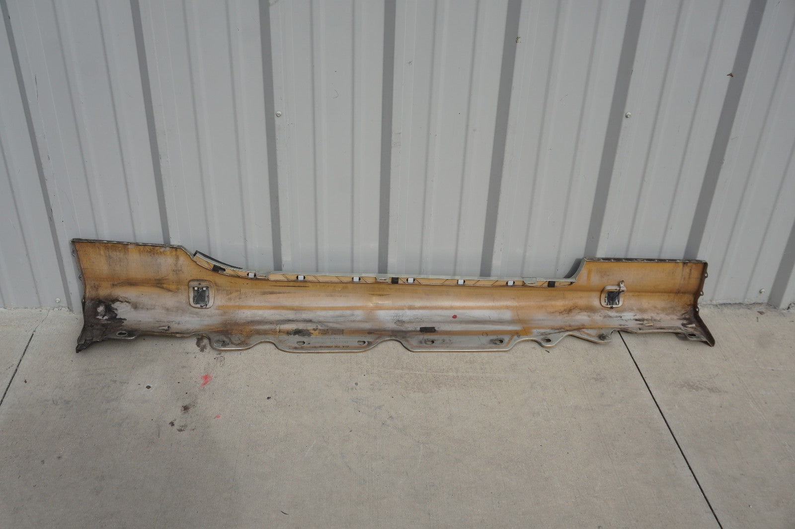 2003 - 2008 Mercedes Sl500 Rear Left Side Rocker Panel Skirt Molding OEM