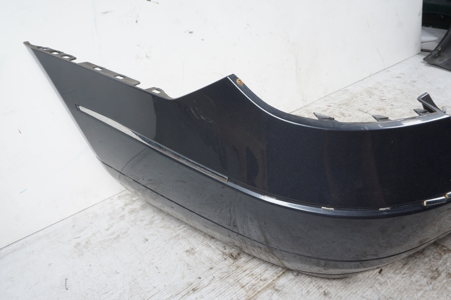 2009 2010 2011 2012 2013 MERCEDES E 350 CONVERTIBLE  COUPE REAR BUMPER COVER OEM