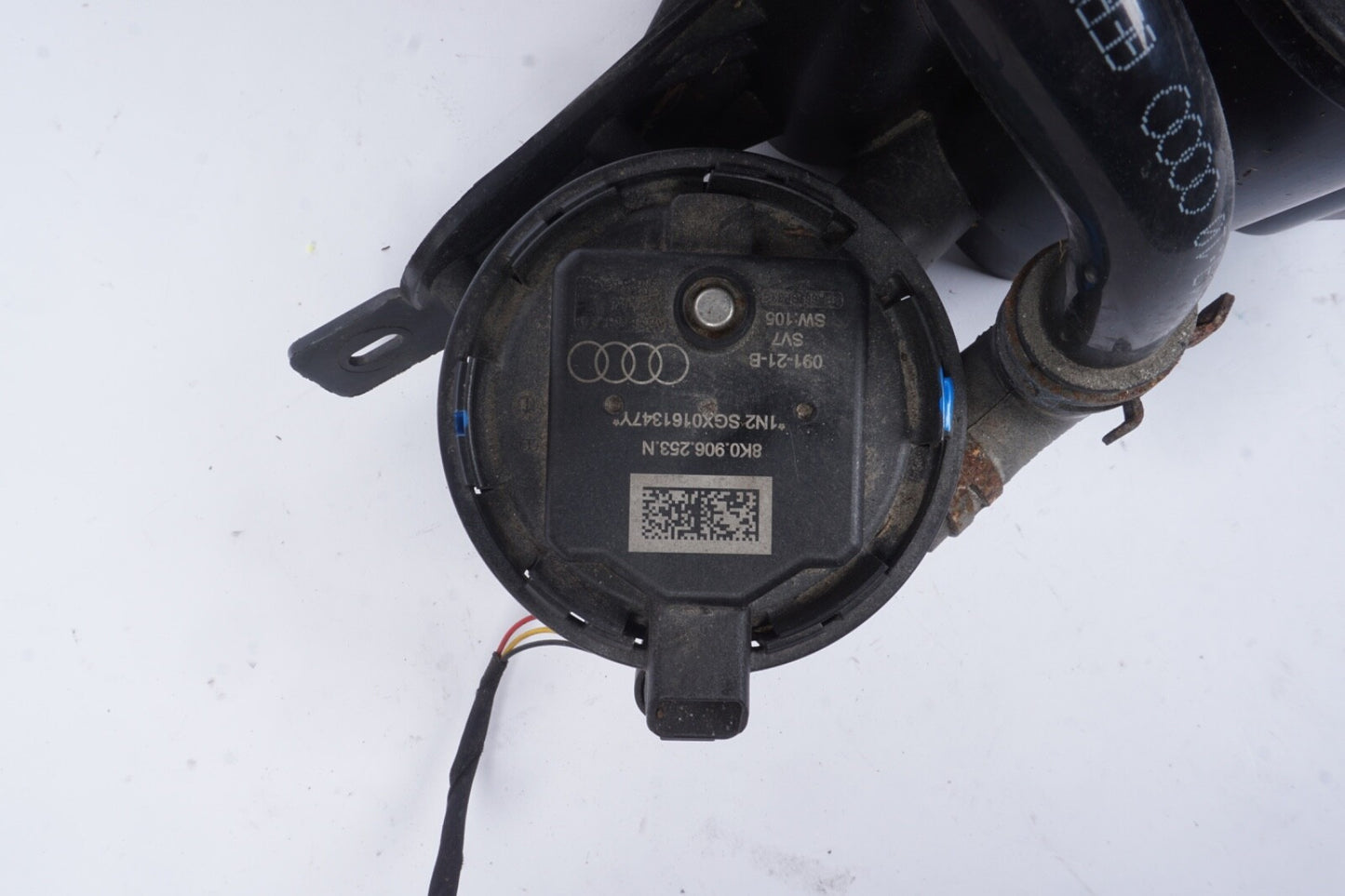 08-18 Audi A6 A7 Quattro Gas Fuel Vapor EVAP Charcoal Canister 8K0201801C Oem