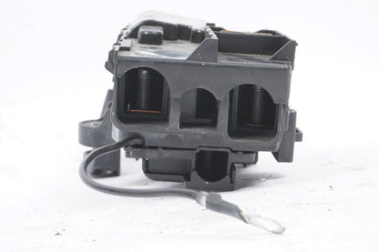 14-17 Mercedes S550 W222 Front Right Engine Fuse Box Junction 2225402350 OEM