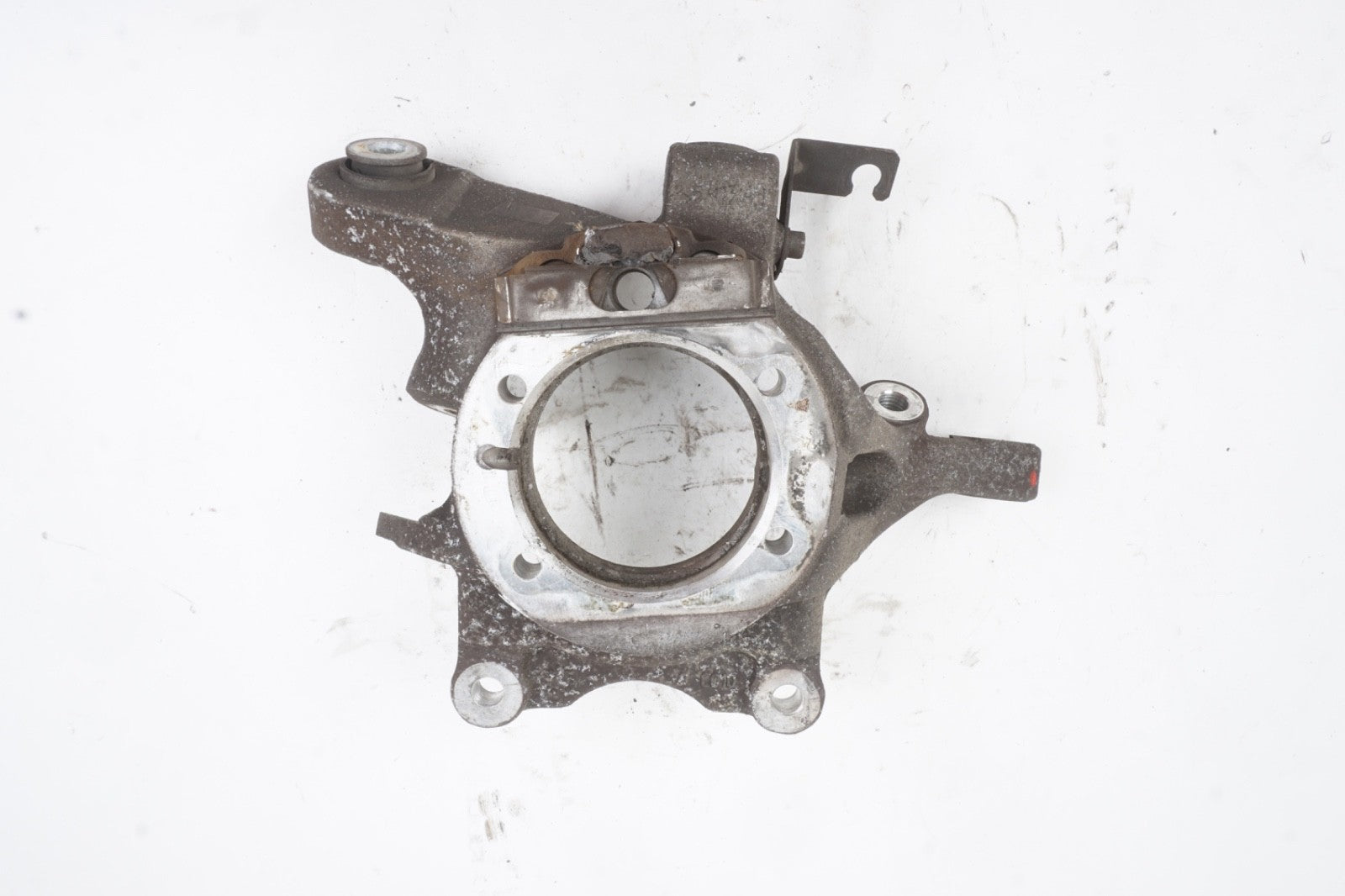 2014 - 2017 MASERATI GHIBLI REAR SUSPENSION SPINDLE KNUCKLE GENUINE OEM LH LEFT