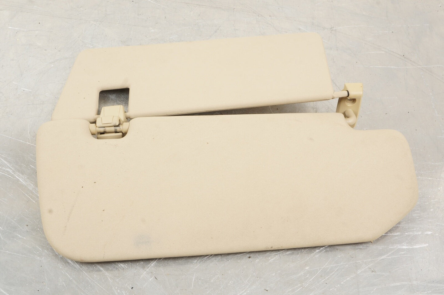 09-13 Mercedes W251 R350 R320 Front Left Side Sun Visor Sun Shade Beige OEM