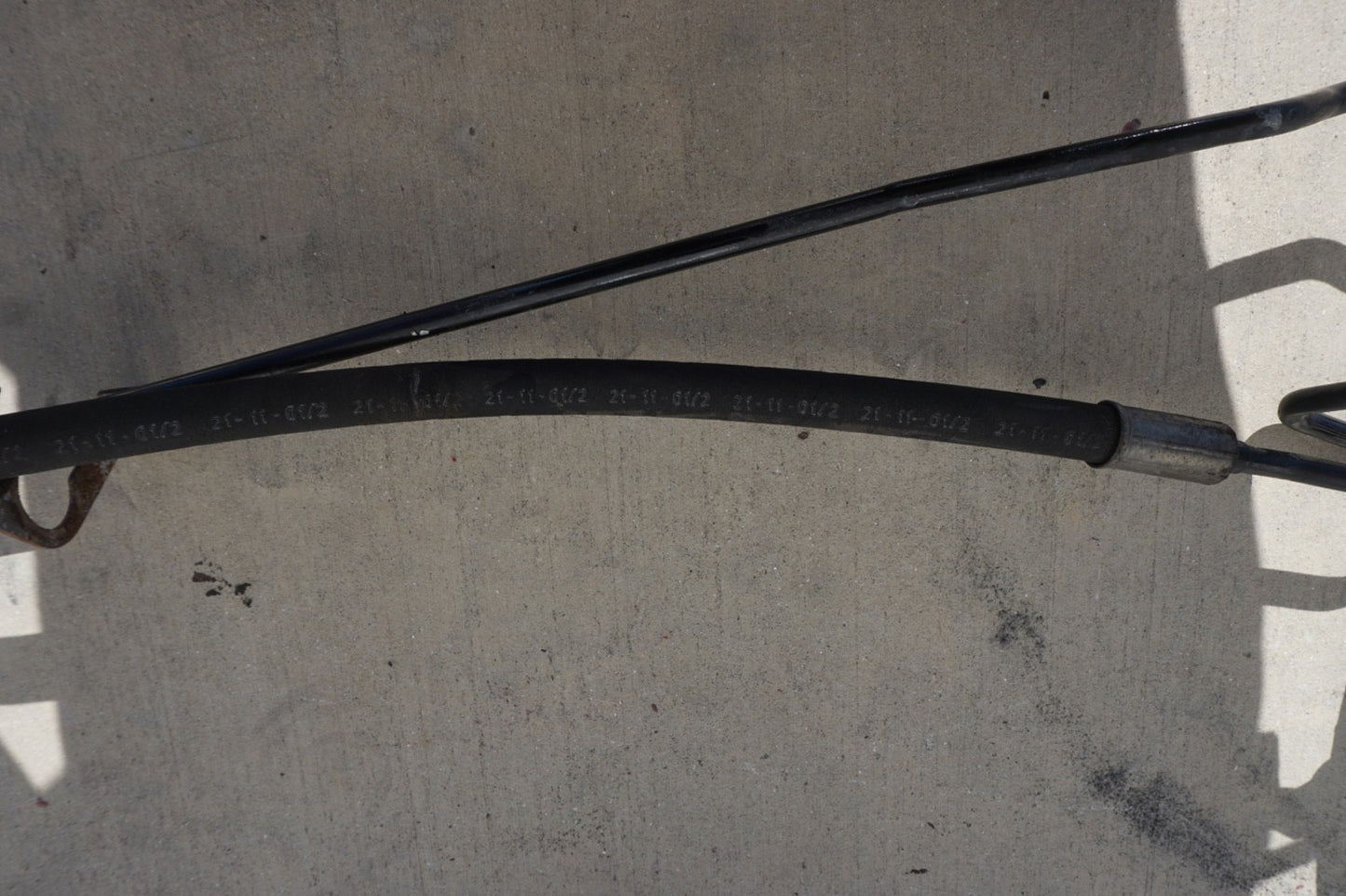 2003 - 2011 Mercedes R230 SL55 SL500 hydraulic hose line 2309974282