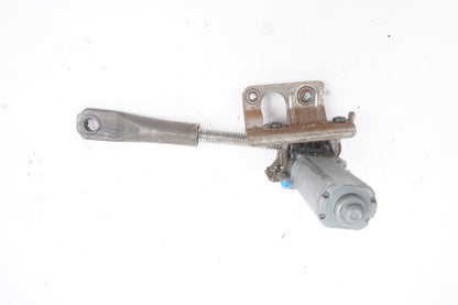 2011 - 2014 Volkswagen Passat TDI SEL Right Motor Regulator OEM