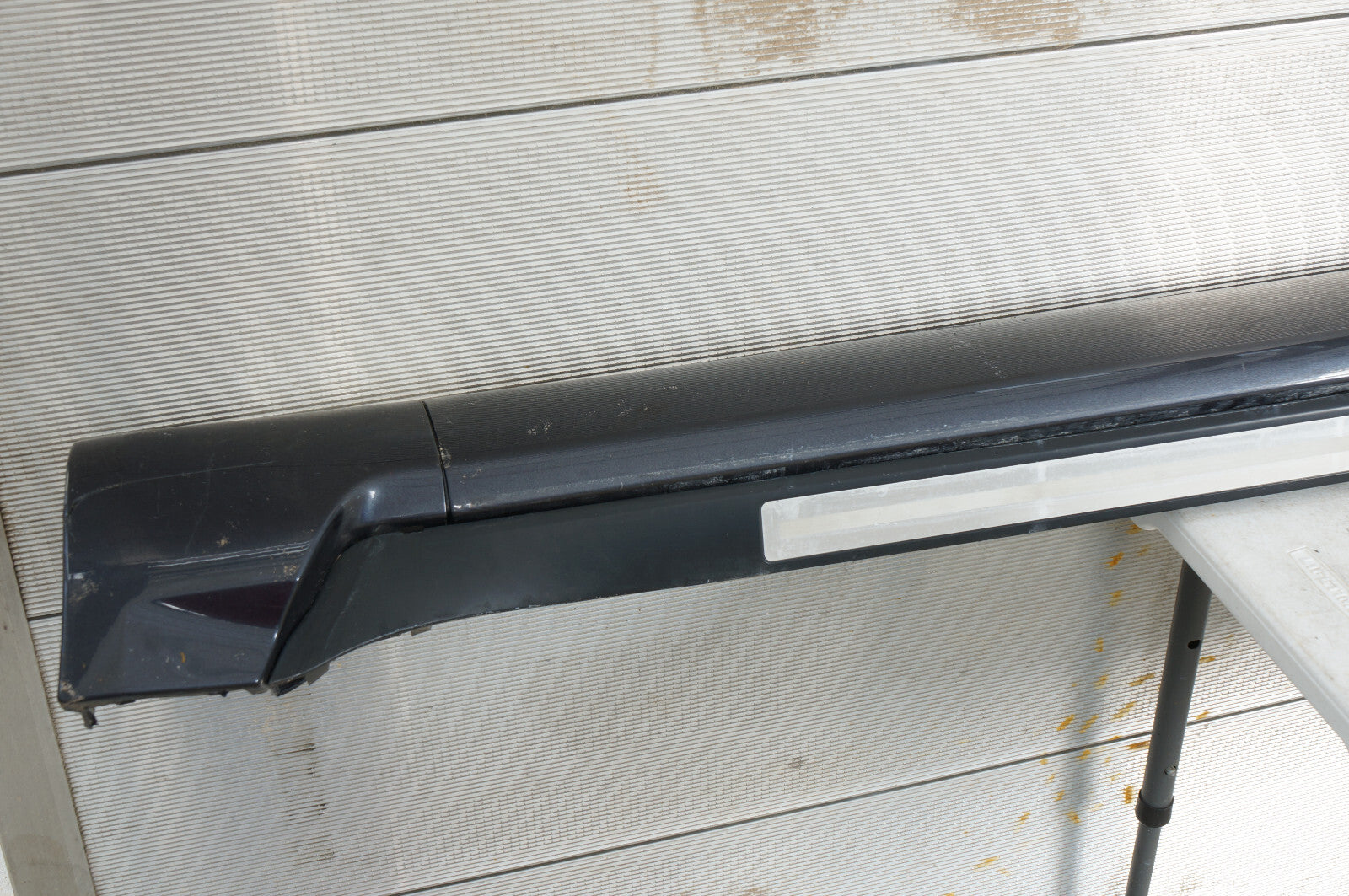 2004 - 2010 AUDI D3 A8L LEFT DRIVER SIDE ROCKER PANEL SKIRT MOLDING OEM