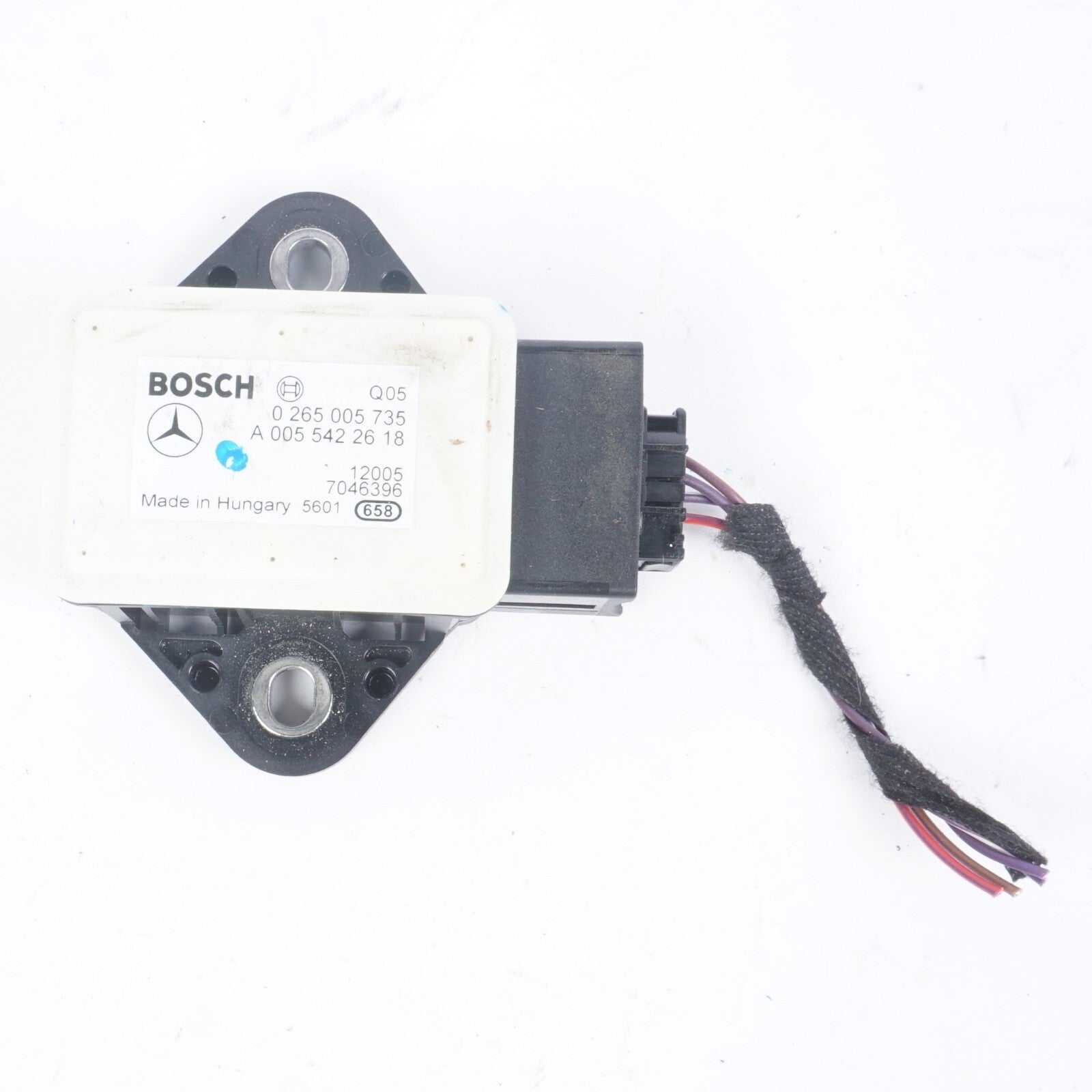 10-14 Mercedes W207 E350 E550 Yaw Rate Sensor A0055422618   OEM