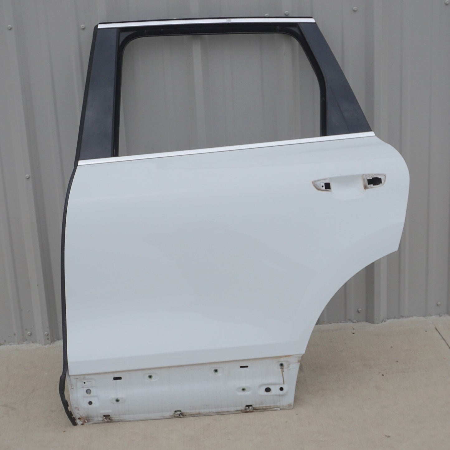 2011 - 2018 Porsche Cayenne 958 Rear Door Shell Left Driver Side OEM
