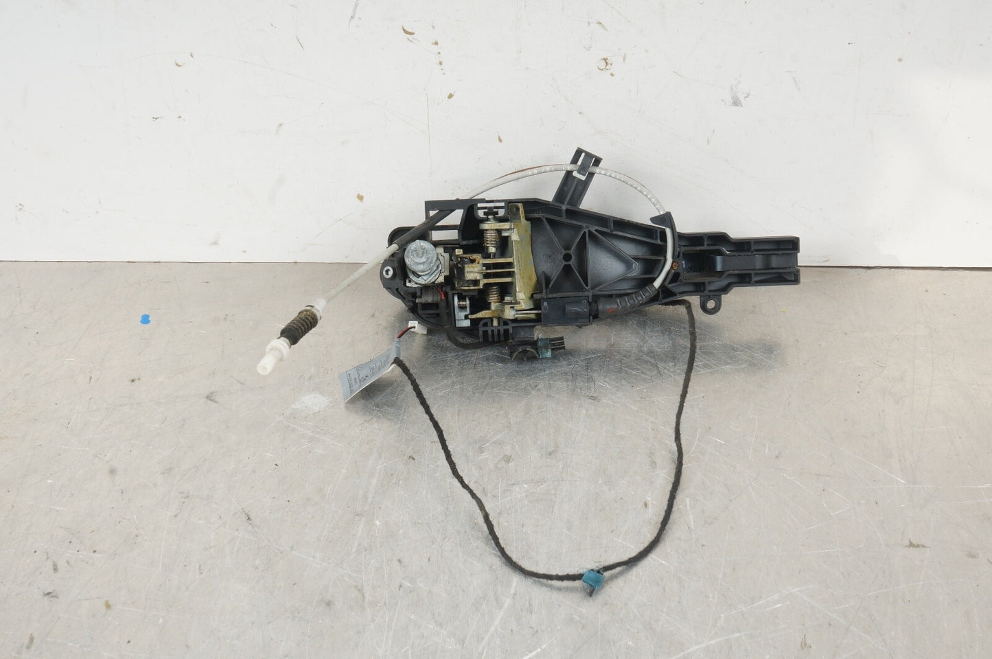 07-13 BMW E70 X5 FRONT LEFT DRIVER SIDE EXTERIOR DOOR HANDLE OEM 7184659