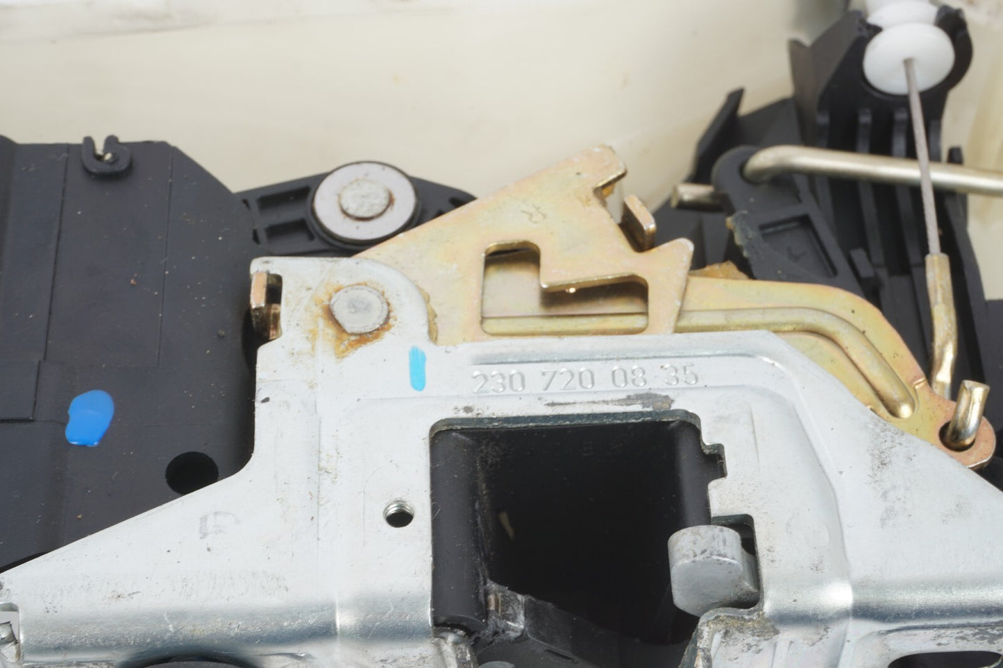 03-12 Mercedes R230 SL500 SL55 Right Passenger Side Door Lock Latch Actuator OEM