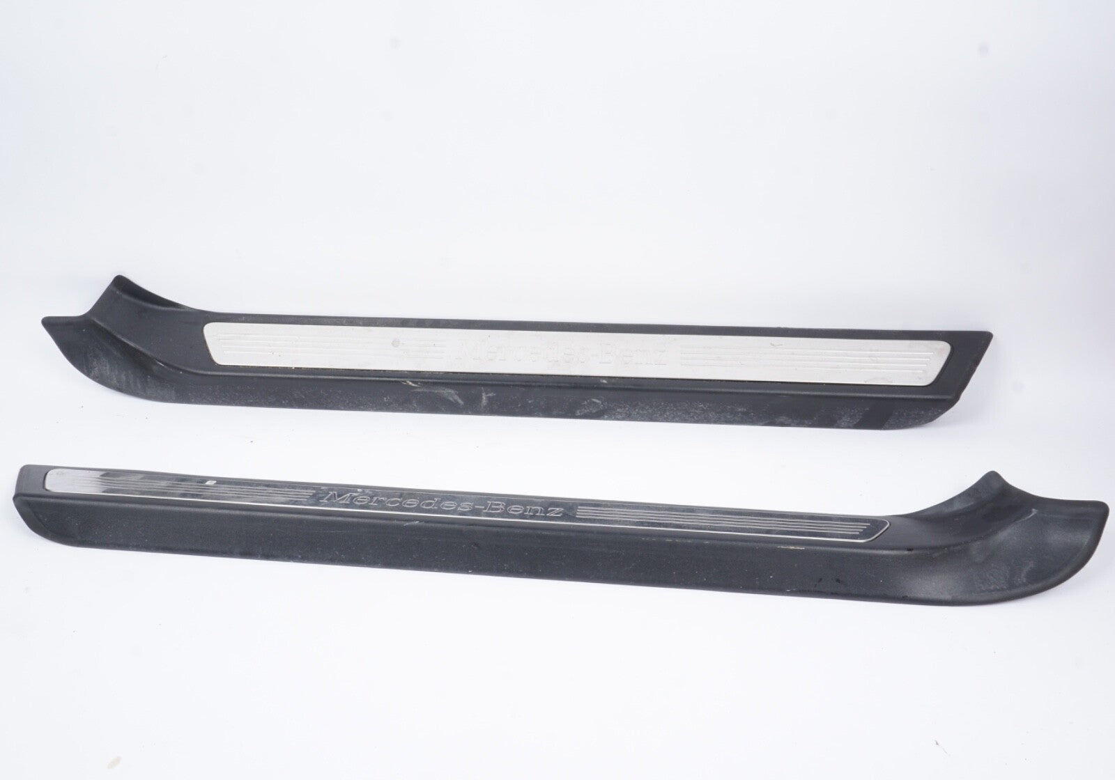 10-16 Mercedes E350 E550 W207 Convertible Left Right Door Sill Scuff Plate Trim