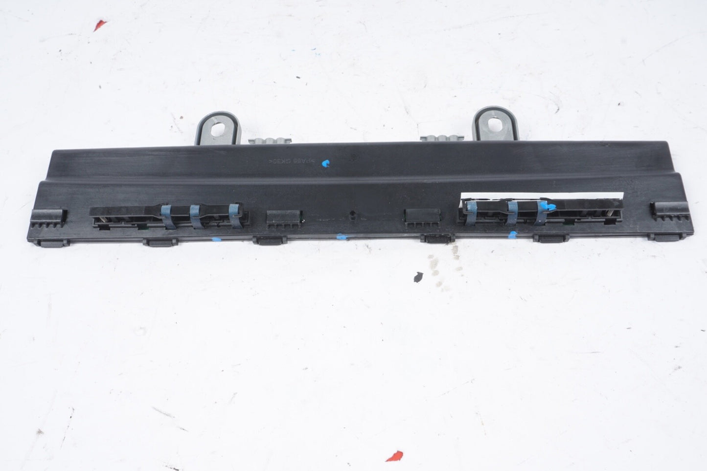 07-13 Mercedes W221 S550 S63 AMG Rear Roof Antenna Amplifier Amp OEM 82k