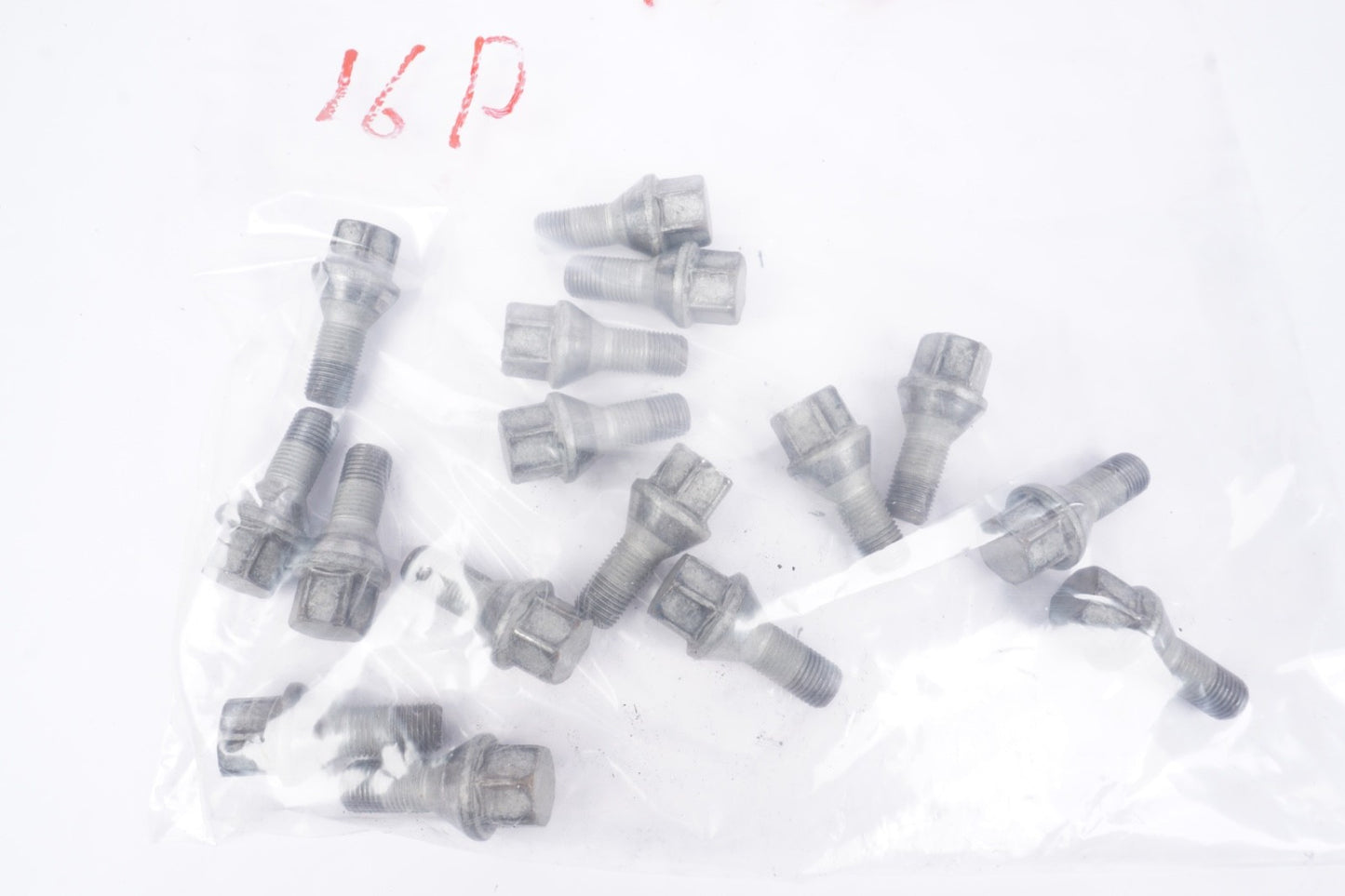 2012 - 2017 FIAT 500 16 PIECES LUG NUTS