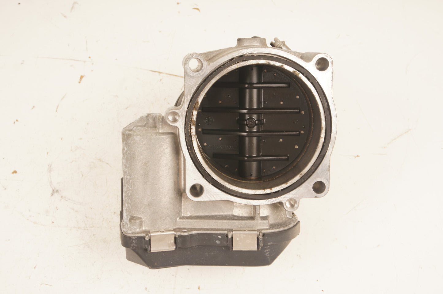 2007 - 2013 BMW 328i E93 THROTTLE BODY 7556118 OEM