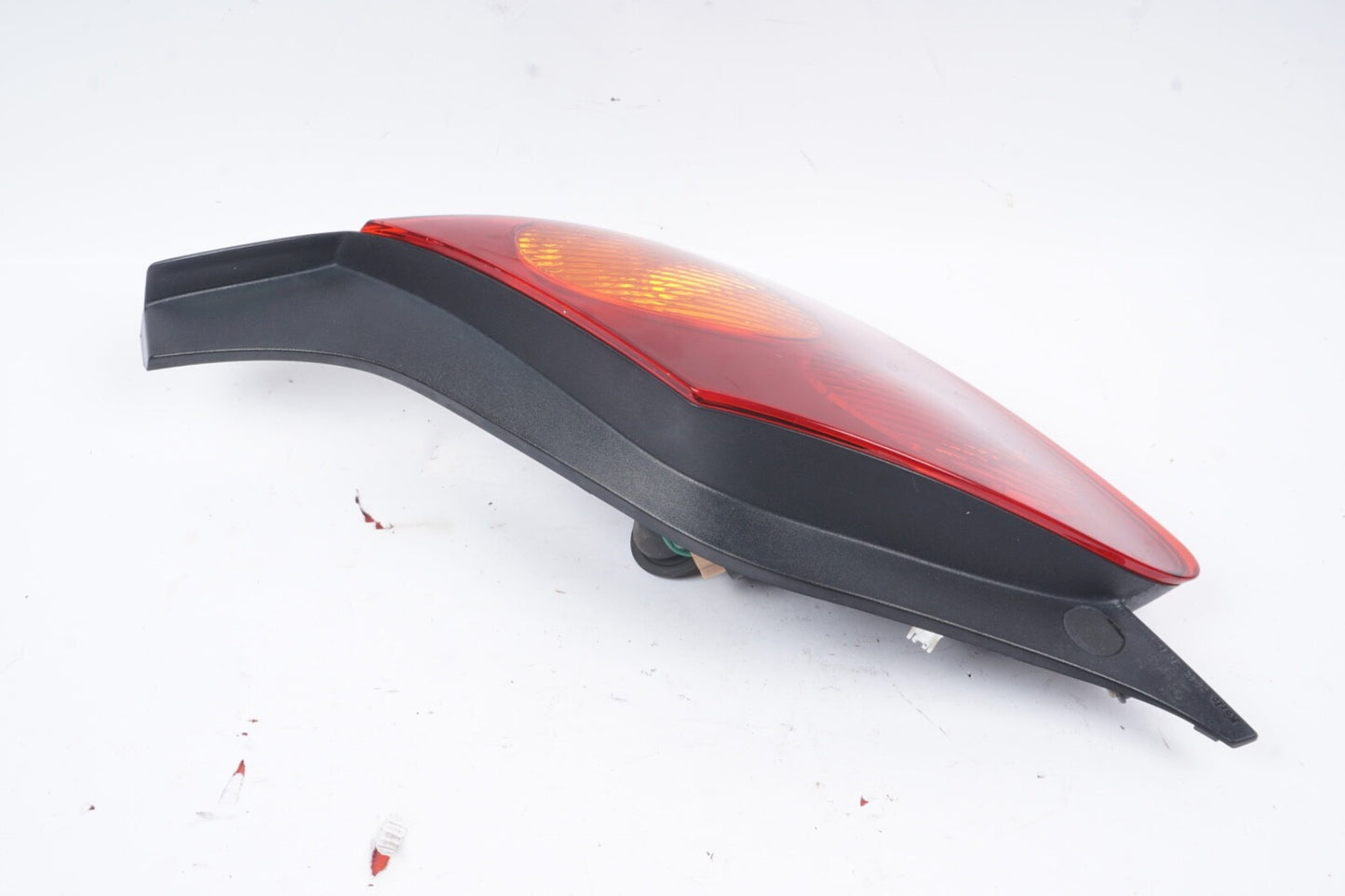2002 - 2005 LEXUS SC430 Z40 CONVERTIBLE REAR LOWER TAIL LIGHT RIGHT